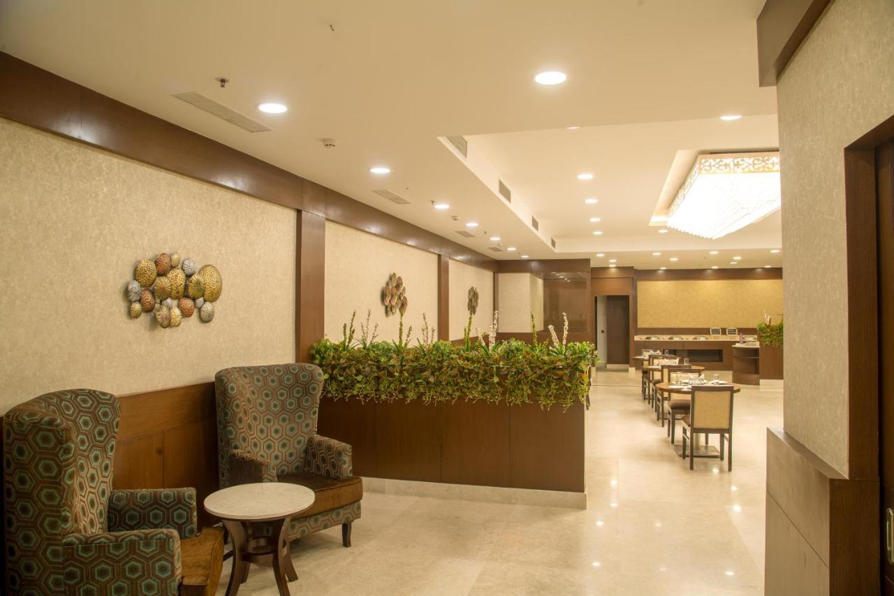 Lemon Tree Hotel, Noida Kültér fotó